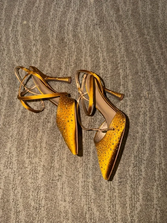 Women’s brand new Sam Edelman hardy heels pumps strappy ankle golden yellow heel - Picture 11 of 12